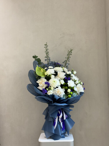 STANDING BOUQUET 4