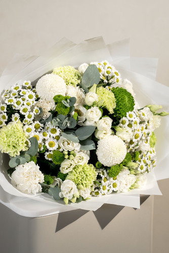 (WHITE) BOUQUET