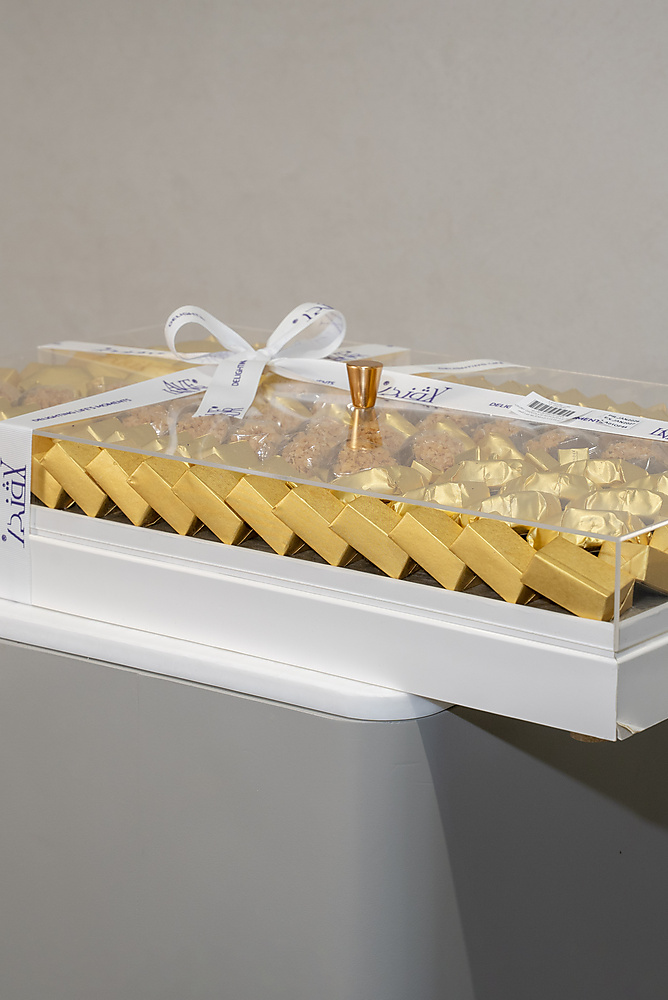 BIG LUXURY CHOCOLATE TRAY ( WHITE )