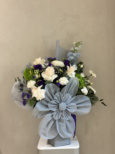 STANDING BOUQUET 5