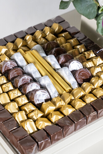 BLOOM BOX ( OFF WHITE )