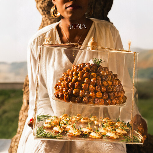 نقصة التمر مع التمر المحشي