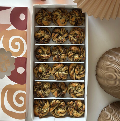 Tyme Babka 18 PCS