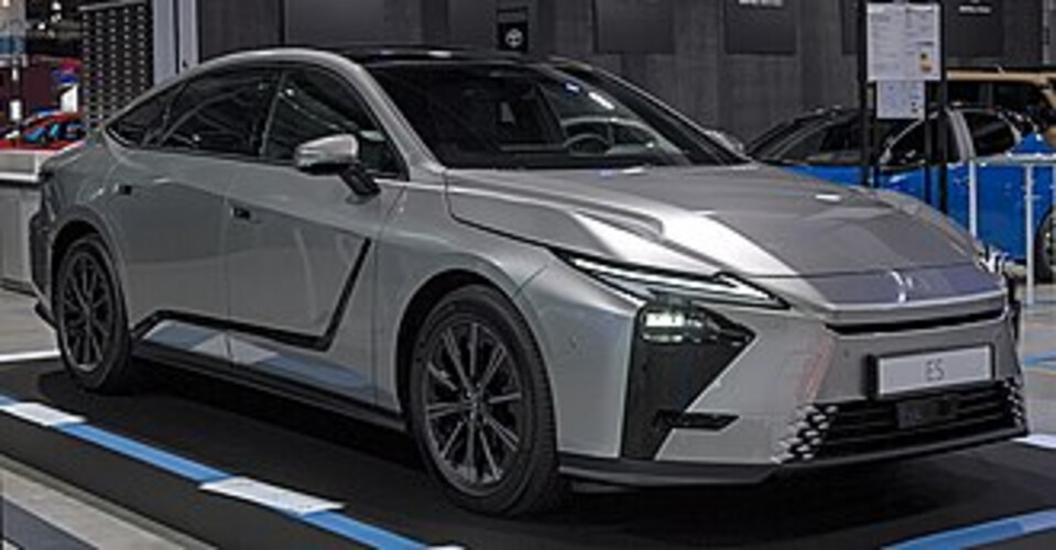 Lexus ES 2025-2026