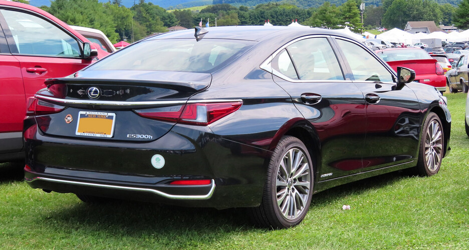 Lexus ES 2018-2025