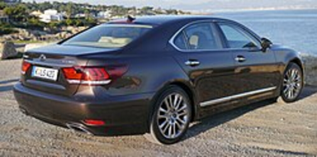 Lexus LS 2006-2016