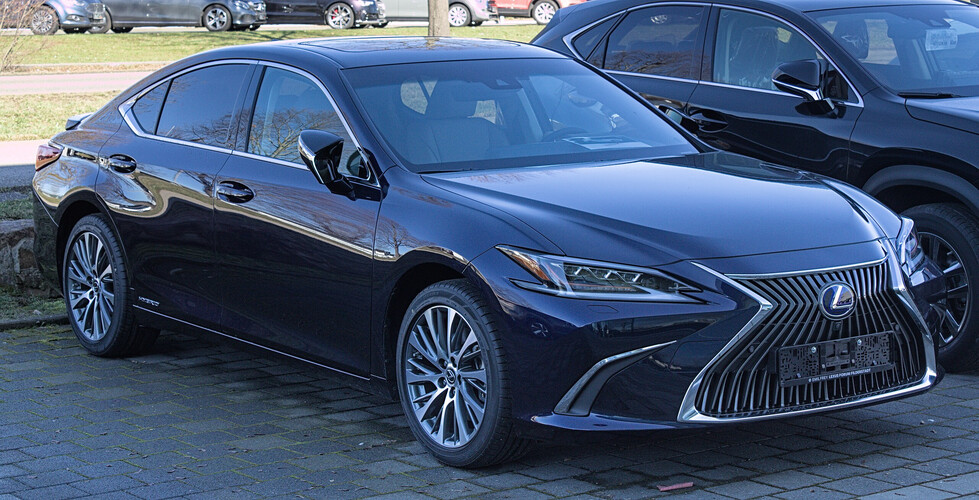 Lexus ES 2018-2025