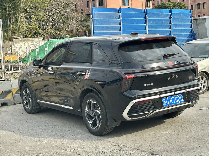 Hongqi HS3 2023-2026