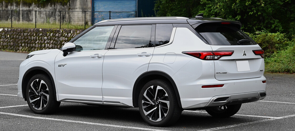 Mitsubishi Outlander 2021-2026