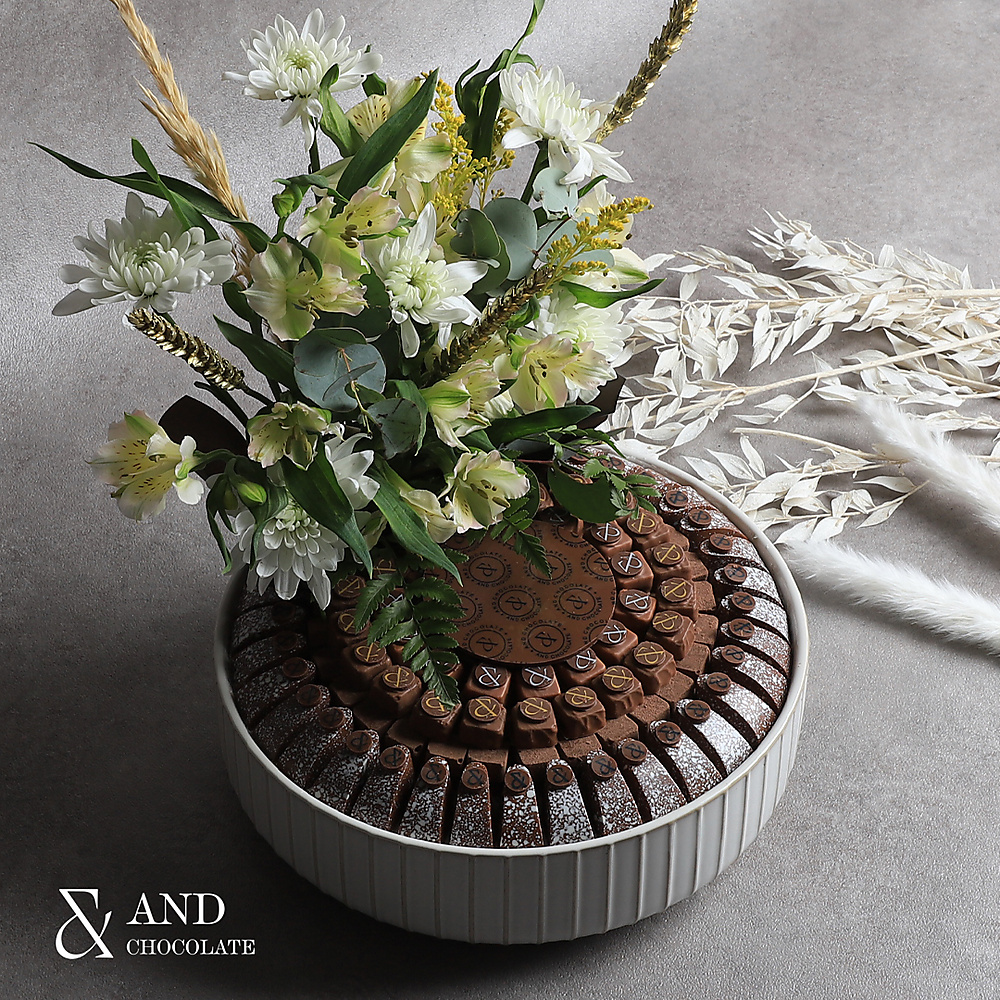 & 69 CHOCOLATE FLOWERS