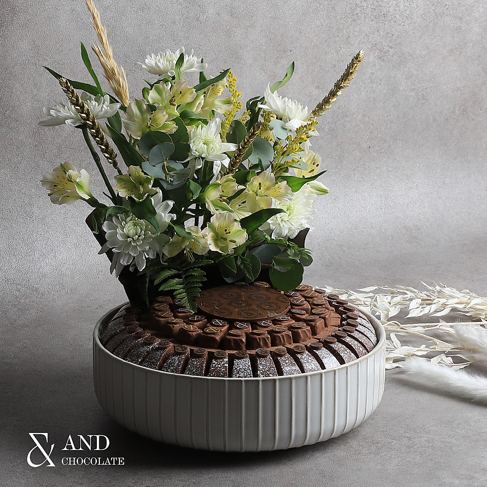 & 69 CHOCOLATE FLOWERS