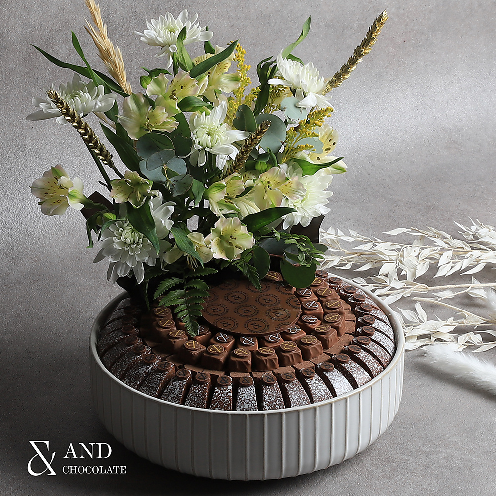 & 69 CHOCOLATE FLOWERS