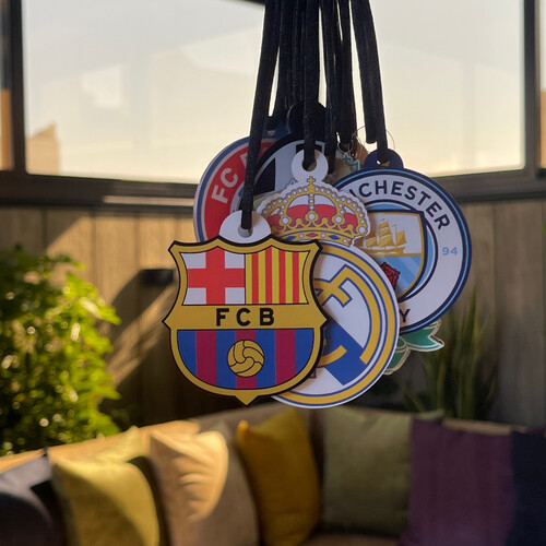 مداليات للسيارات