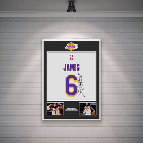 ليبرون جيمس