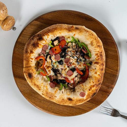 Vegetable Pizza with Sausage