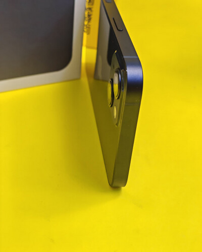 ايفون 13 – 128 جيجا – أسود – نسبة البطارية 71% مستعمل كالجديد