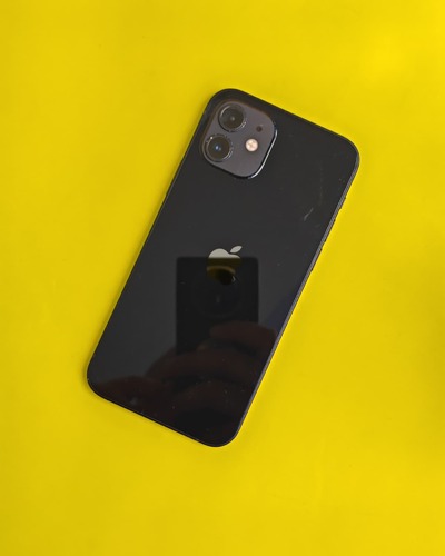 ايفون 12 – 128 جيجا – أسود بطارية 100% مستعمل كالجديد