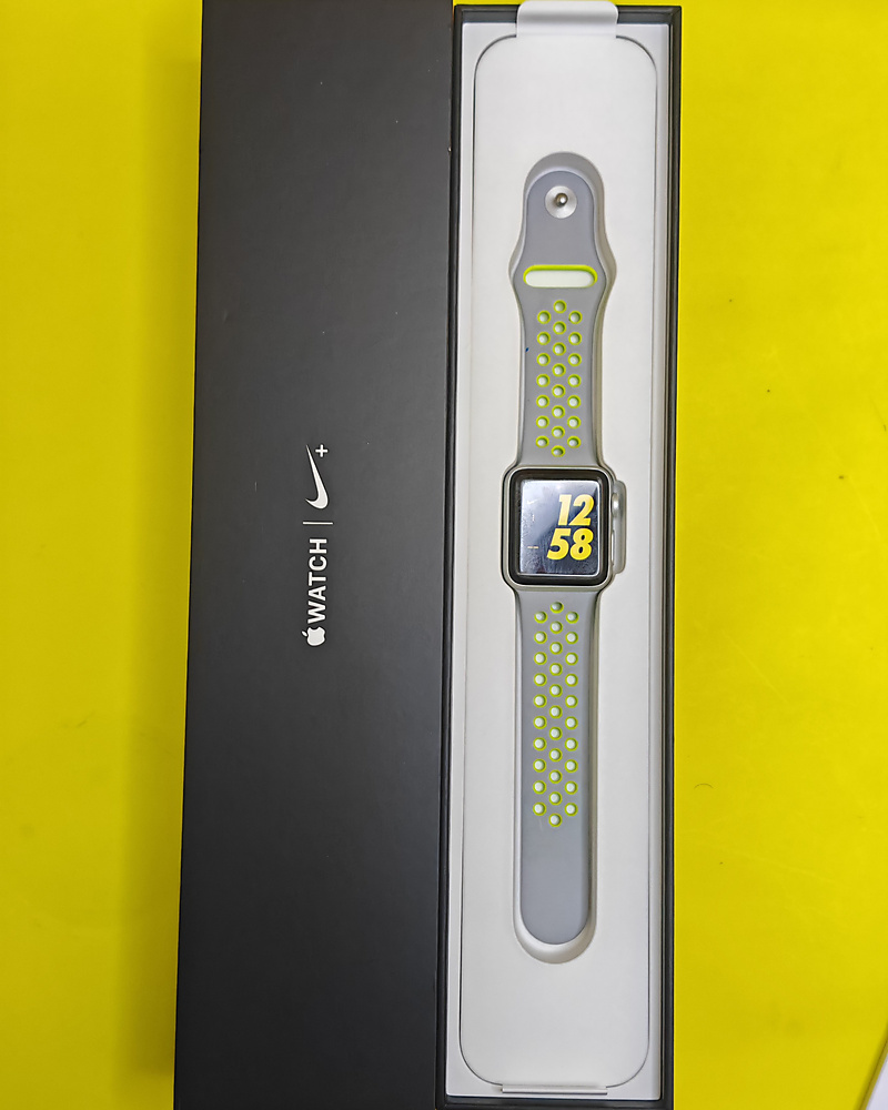 Apple Watch Nike+ Series 2 42mm Silver Aluminum – With Box Used Clean