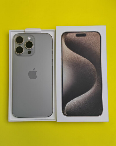 iPhone 15 Pro Max 256GB Natural Titanium – Battery 83%