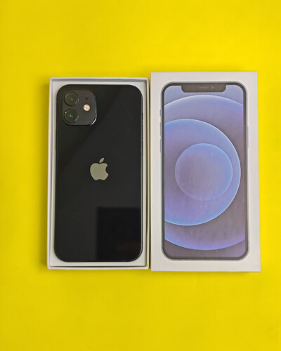 ايفون 12 – 128 جيجا – أسود بطارية 82% مستعمل كالجديد