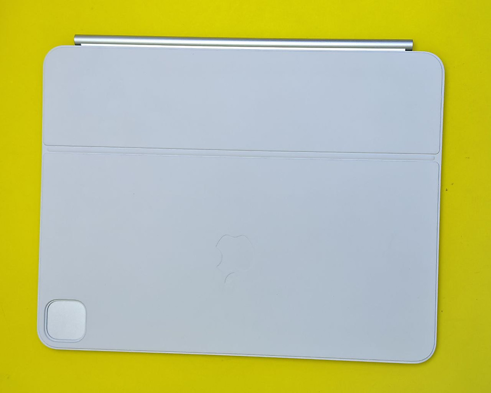 Apple Magic Keyboard 13 M4/M5 White – Used Like New