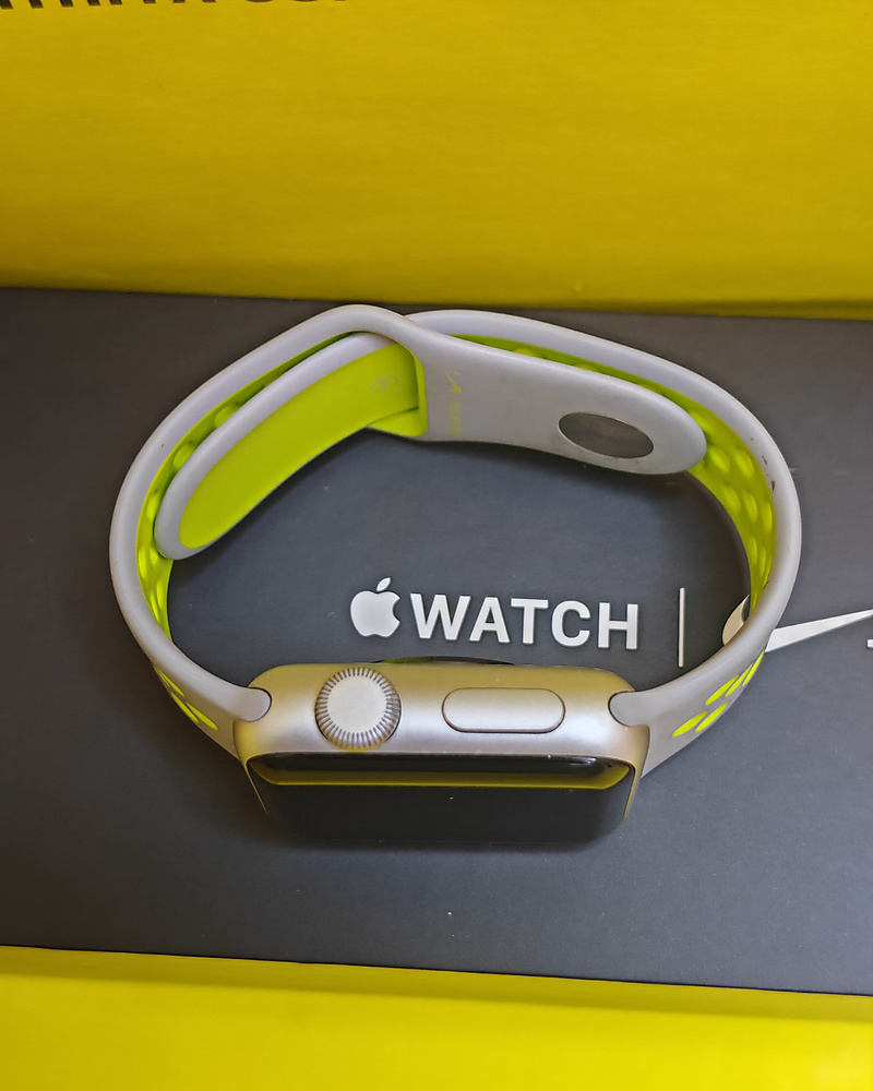 Apple Watch Nike+ Series 2 42mm Silver Aluminum – With Box Used Clean