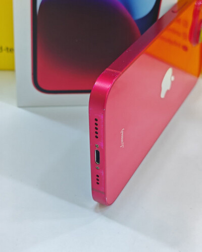 ايفون 14 256 جيجابايت أحمر – مستعمل كالجديد بطارية 80%