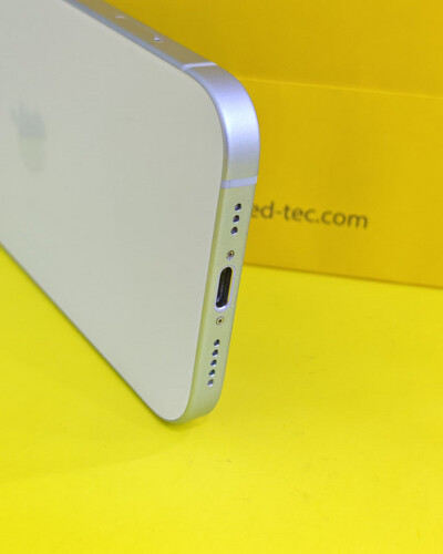 ايفون 15 – 128 جيجا – أزرق بطارية 79% مستعمل كالجديد