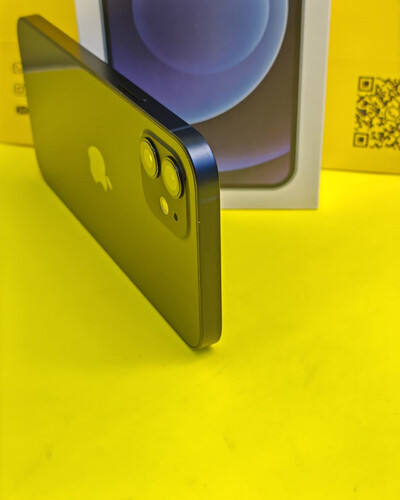 ايفون 12 – 128 جيجا – أسود بطارية 82% مستعمل كالجديد