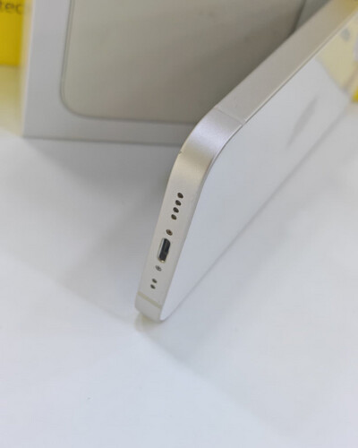 ايفون 13 ميني 128 جيجابايت أبيض – مستعمل كالجديد بطارية 80%