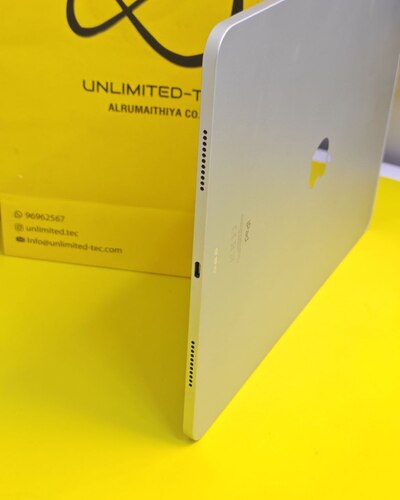 ايباد برو 12.9 الجيل الخامس M1 – 256 GB – فضي مستعمل كالجديد