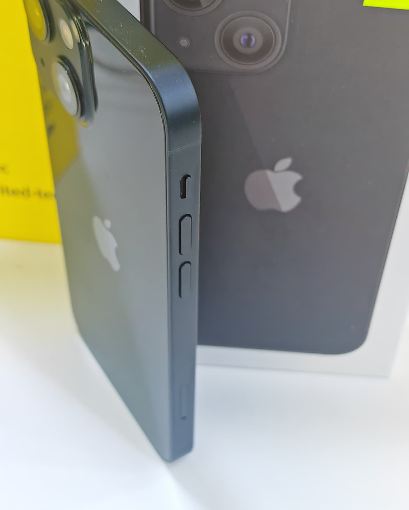 iPhone 13 Mini 128GB Black used like new Battery 75%
