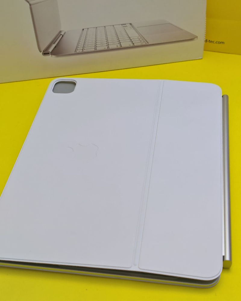 Apple Magic Keyboard 13 M4/M5 White – Used Like New