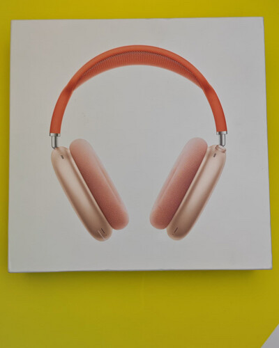 Apple AirPods Max with Active Noise Cancellation – Pink