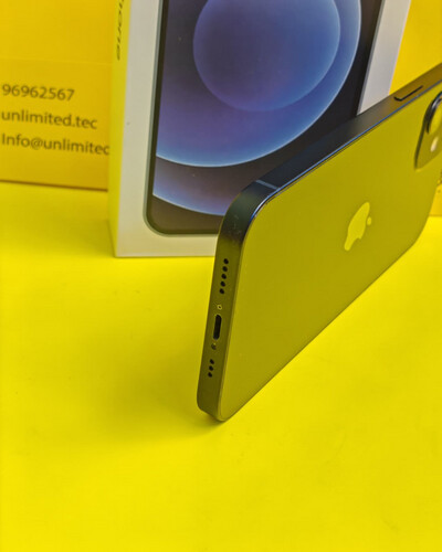 ايفون 12 – 128 جيجا – أسود بطارية 82% مستعمل كالجديد