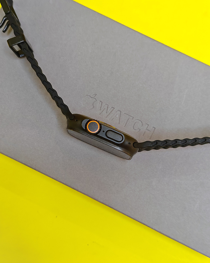 Apple Watch Ultra 2 49mm Black Titanium – Battery 96% With Box Used Like New