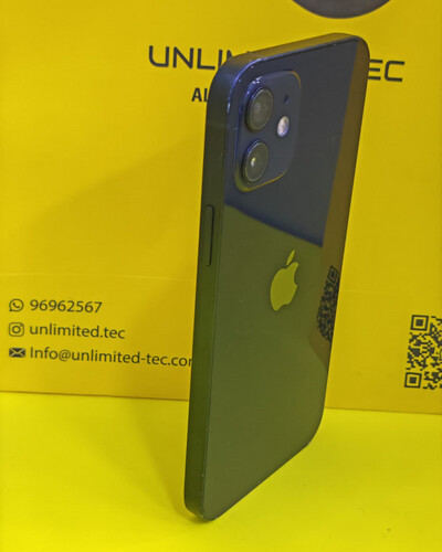 ايفون 12 – 128 جيجا – أسود – نسبة البطارية 100% – مستعمل نظيف