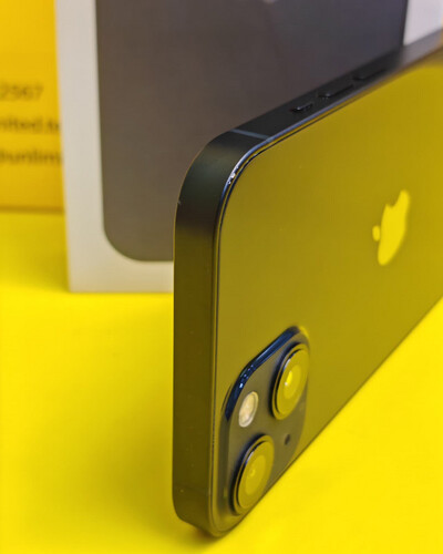 ايفون 13 – 128 جيجا – أسود – نسبة البطارية 71% مستعمل كالجديد