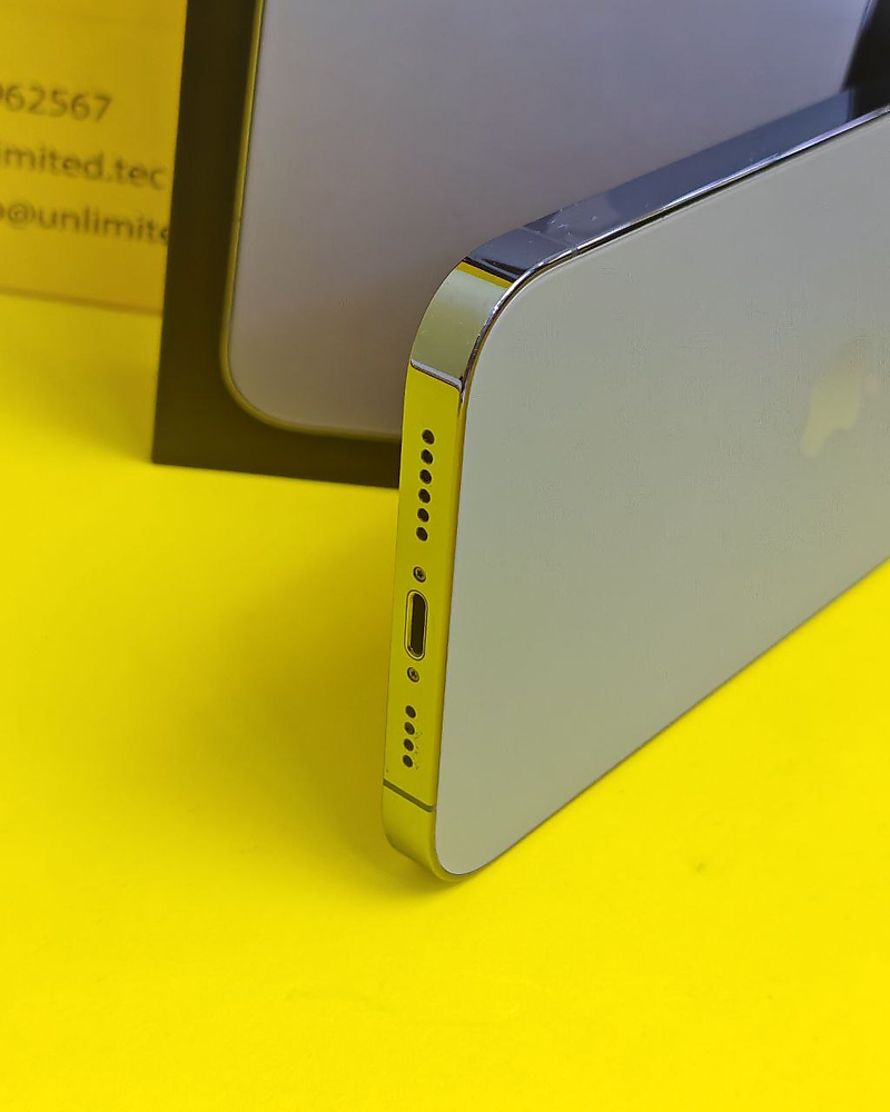 ايفون 13 برو ماكس – 256 جيجا – أزرق بطارية 100% مستعمل نظيف