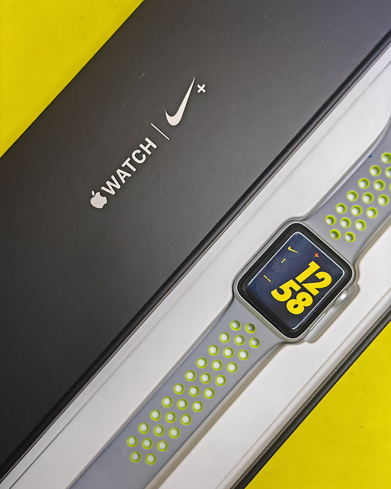 Apple Watch Nike+ Series 2 42mm Silver Aluminum – With Box Used Clean
