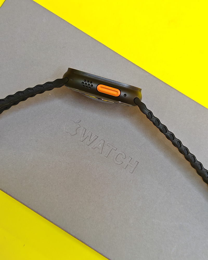 Apple Watch Ultra 2 49mm Black Titanium – Battery 96% With Box Used Like New
