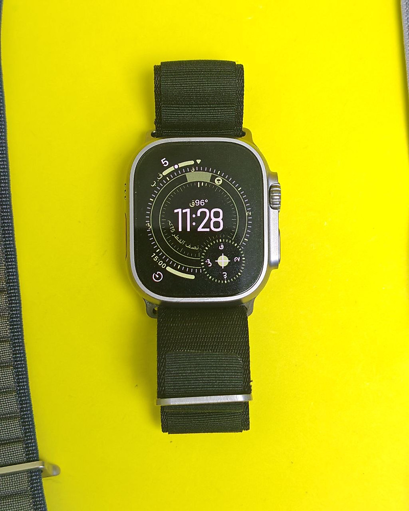 Apple Watch Ultra 2 49mm Natural Ti – Used Like New