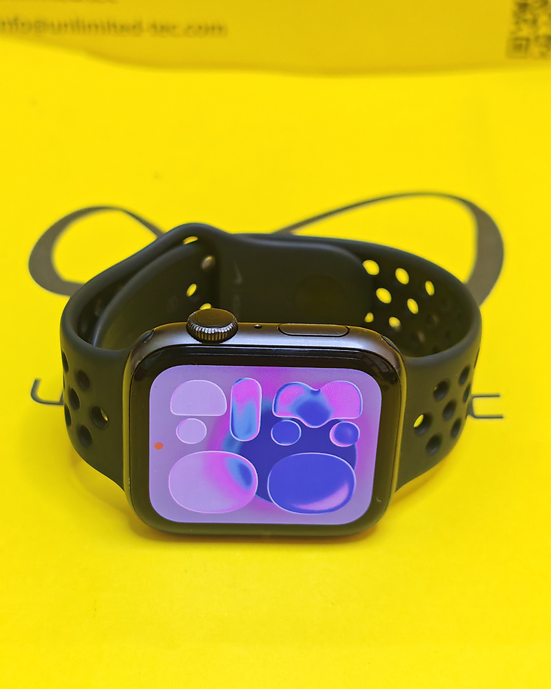 Apple Watch Series 6 44mm Space Gray Aluminum (Nike) – Used Like New