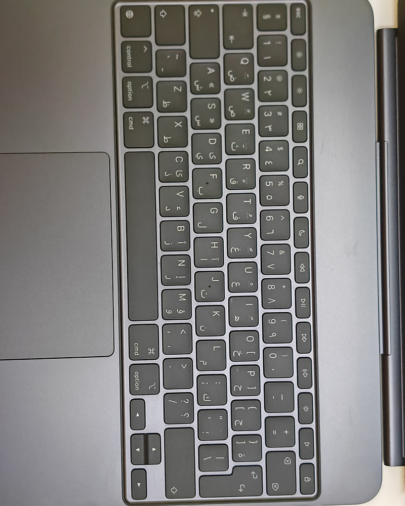 Apple Magic Keyboard for iPad Pro 13-inch (M4 / M5) Arabic / English Black With Box Used Like New