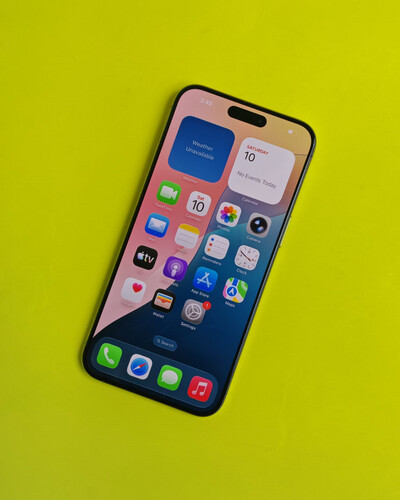 iPhone 15 Pro Max 256GB Natural Titanium – Battery 83%