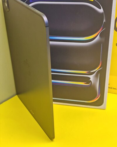 ايباد برو 11 انش الجيل الأحدث M5 – 256 جيجا – 5G مستعمل كالجديد - شريحة