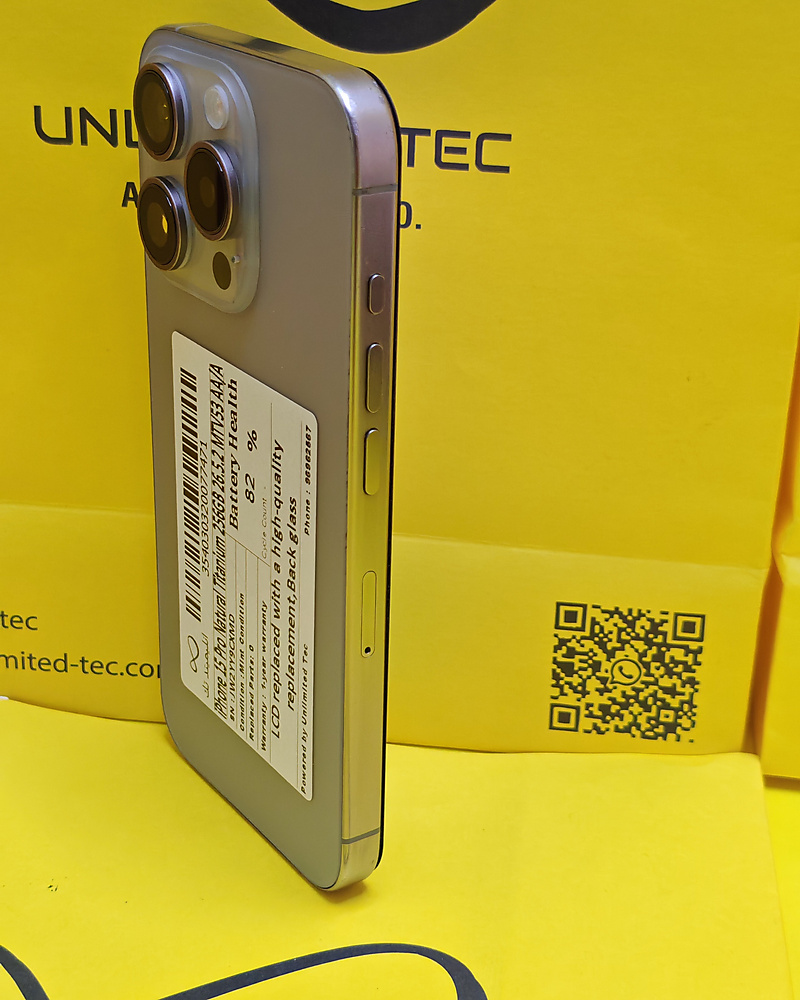 iPhone 15 Pro 256GB Natural Titanium – Battery 82% Used Clean