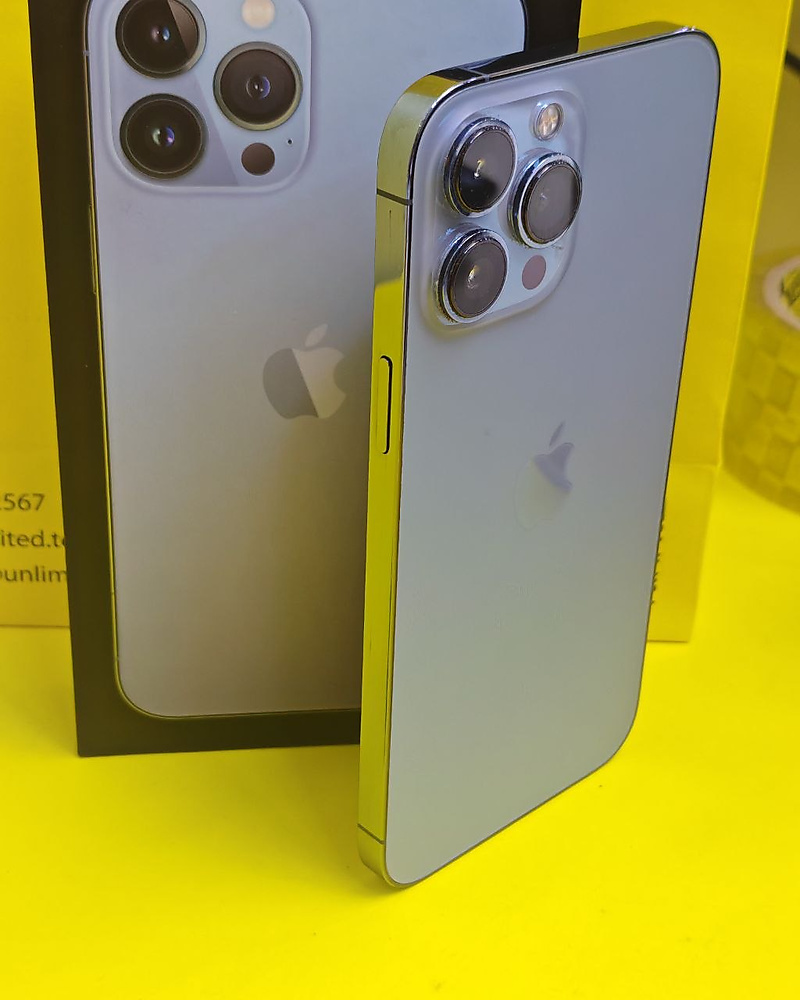 ايفون 13 برو ماكس – 256 جيجا – أزرق بطارية 100% مستعمل نظيف