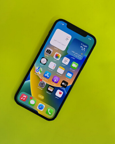 ايفون 12 – 128 جيجا – أسود – نسبة البطارية 100% – مستعمل نظيف