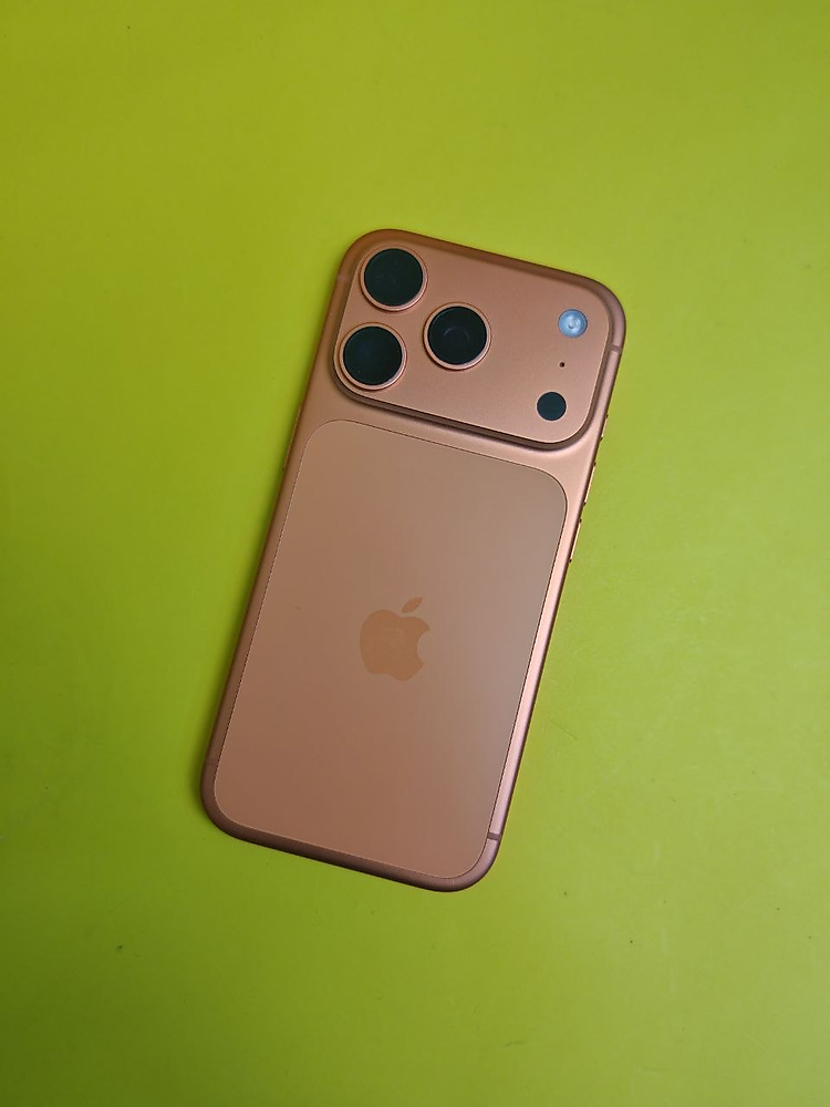 ايفون 17 برو – 512 جيجا – برتقالي بطارية 100% مستعمل كالجديد